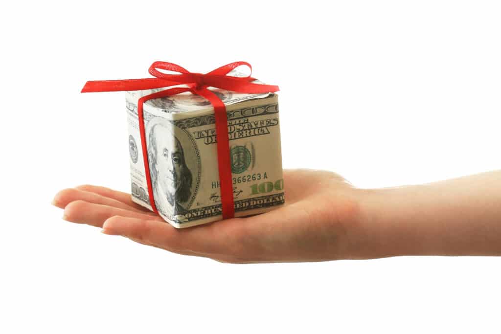 charitable giving tips for expats